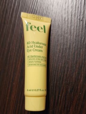 feel 4D Hyaluronic Acid Under Eye Cream – Yellow